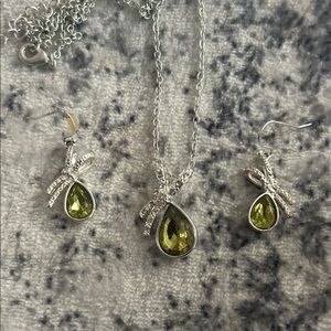Elegant Green Jewelry Set